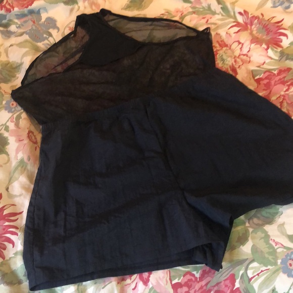 SILHOUETTE SOLUTION Size 18W
Quick-Dry Black Swim Short Netting Panty Pull-On - Picture 5 of 10